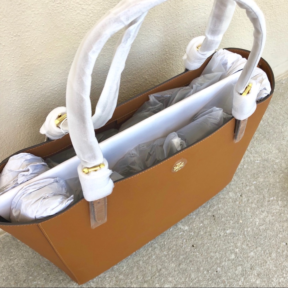 HPπΊπΈTory Burch large Emerson buckle tote - Picture 3 of 8